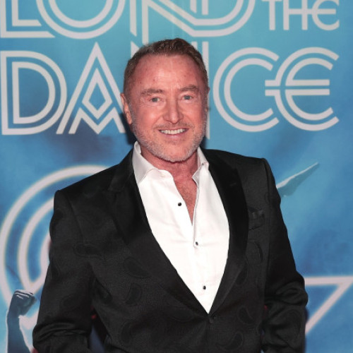 Dansatorul Michael Flatley vrea să fie președintele Irlandei. L-ar putea avea contracandidat pe Conor McGregor. Când au loc alegerile
