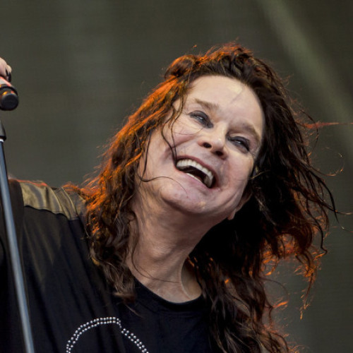 Fake news rusesc: escroci ucraineni au strâns bani pentru înmormântarea lui Ozzy Osbourne