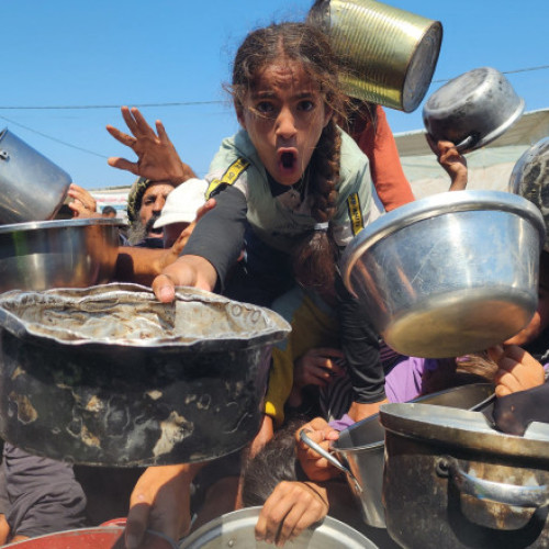 Marea Britanie se pregătește să trimită ajutor umanitar în Fâșia Gaza pe cale aeriană și să evacueze copii care au nevoie de tratament