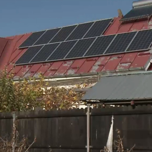 APCE spune cum a fost salvată România de la blackout. „La orele prânzului prosumatorii injectează în reţele energie cât CNE Cernavodă”