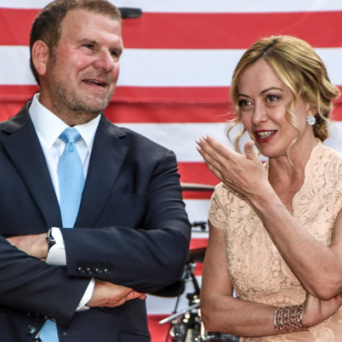 Ambasadorul lui Trump la Roma refuză să locuiască în celebra Villa Taverna și preferă să trăiască pe iahtul său. Care este motivul