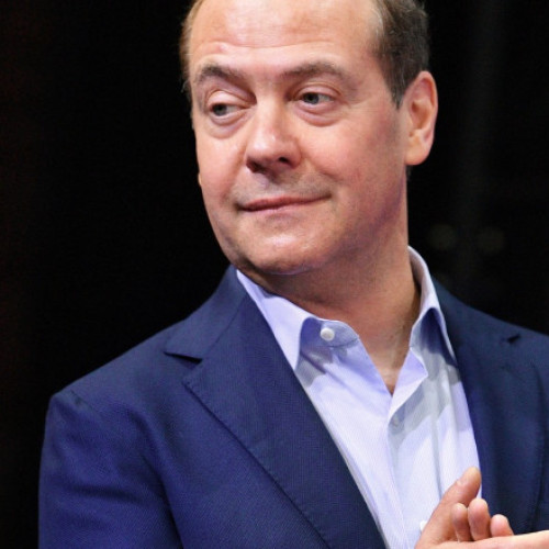 Avertismentul lui Dmitri Medvedev pentru Donald Trump: Un pas către război