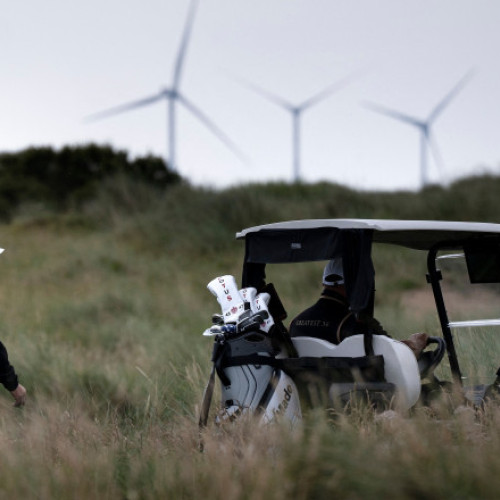 Motivul pentru care Trump urăște turbinele eoliene. Legătura cu Scoția și investițiile în terenuri de golf