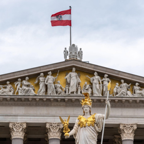 Scandal diplomatic uriaș în Austria: un ambasador de top și-a dat demisia pentru că administra un blog sadomasochist