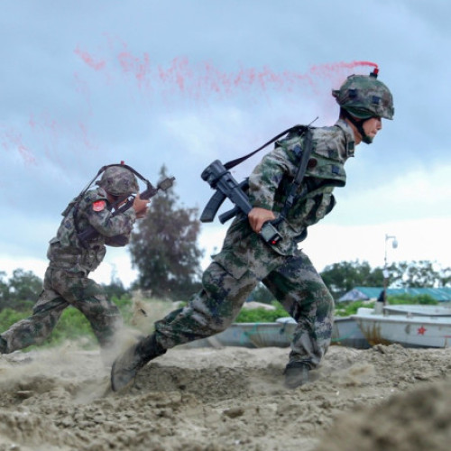 Video Reacția Chinei la exercițiile militare ale Taiwanului: „Obligă populația să devină carne de tun”