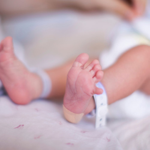 „Cel mai bătrân bebeluș” din lume s-a născut dintr-un embrion congelat în 1994: „E chiar greu de crezut”