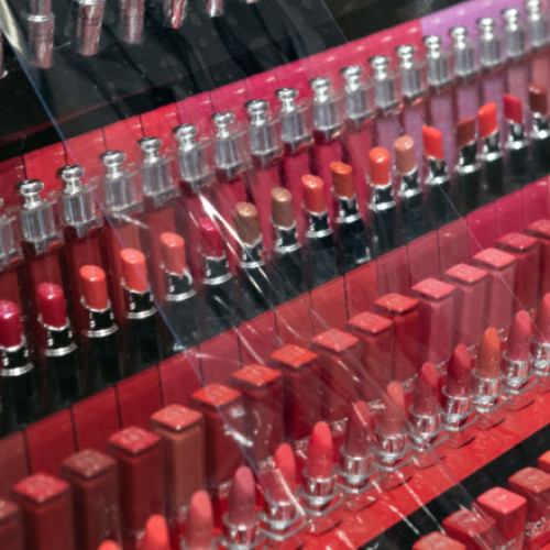 Brandurile europene apelează la o clauză vamală obscură pentru a contracara tarifele lui Trump. Ce este regula „First Sale”