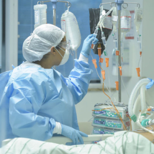 Numărul cazurilor de Covid, în creştere în România în iulie cu peste 230% faţă de iunie. S-au raportat șapte decese