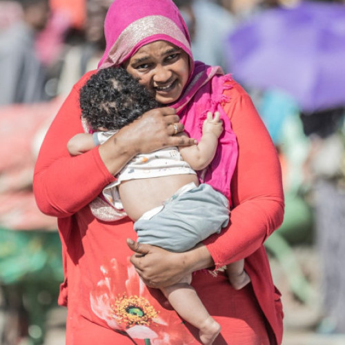 După Gaza, foametea lovește în Sudan. Avertismentul ONU: „Mulți copii care erau sănătoși sunt acum piele și os”