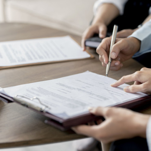 Ce taxe plătești pentru PFA în 2025. Care sunt veniturile pentru care se datorează impozit și contribuții sociale