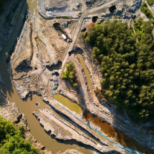 Starea de alertă, prelungită la Praid pentru încă 30 de zile. Ce lucrări se fac în acest moment