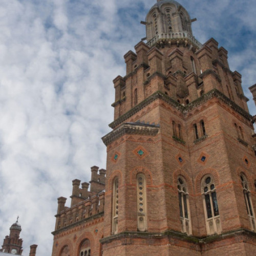 Record de înscrieri la Universitatea din Cernăuți. De ce aleg tot mai mulți absolvenți de liceu din Ucraina să studieze aici