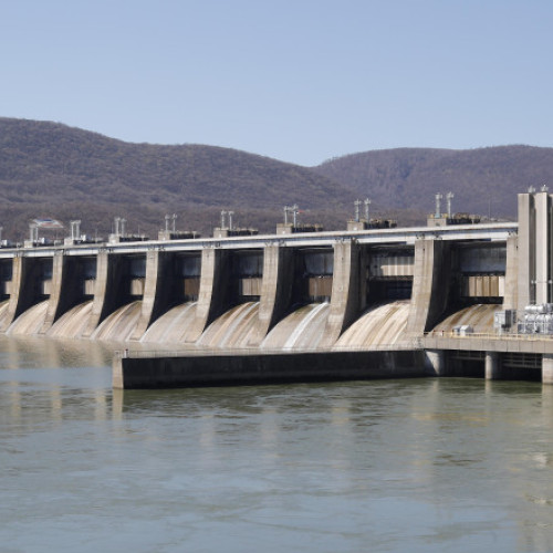 Hidroelectrica avertizează asupra unui deepfake cu CEO-ul companiei care promovează tranzacţionarea acţiunilor societăţii