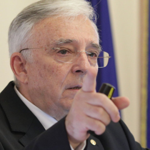 Video Avertismentul lui Mugur Isărescu: vârf al inflației în luna septembrie. Care e estimarea BNR privind creșterea prețurilor