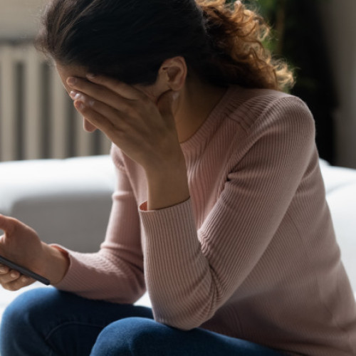 DNSC trage un semnal de alarmă: tentativele de fraudă prin telefon se înmulțesc. Cum îți poți proteja datele personale