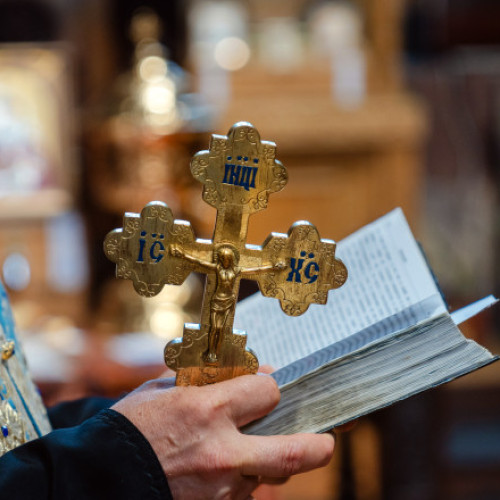 Este corect să urezi „La mulți ani” pe 15 august, de Adormirea Maicii Domnului? Recomandările preotului pentru Sfânta Maria Mare