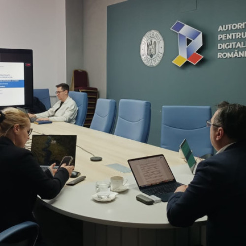 Deși are trei oameni la comunicare, Autoritatea pentru Digitalizarea României a apelat și la serviciile unei firme cu un singur angajat