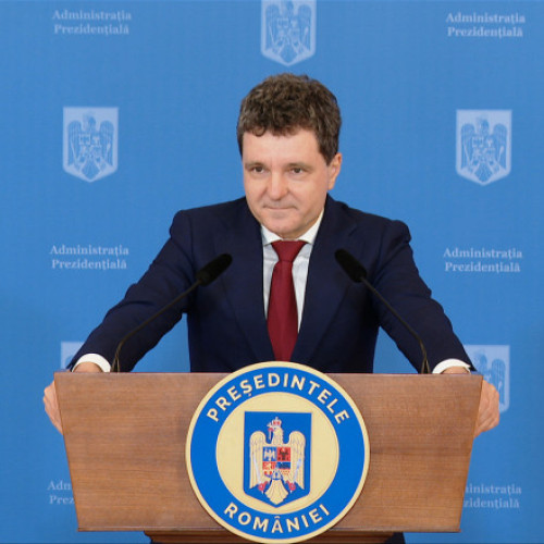 Foto De ce a lipsit Nicușor Dan de la Ziua Marinei. Imagini cu președintele și familia sa la o mănăstire