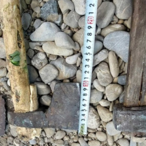 Cuţite, topoare şi coase, descoperite la doi bărbaţi veniți la un târg tradiţional organizat de Sfânta Maria, în județul Dâmbovița