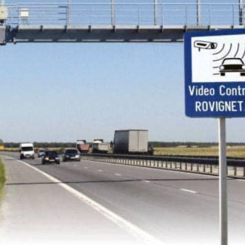 Noua rovinietă, amânată cu șase luni de către Guvern. De la ce dată va fi aplicată