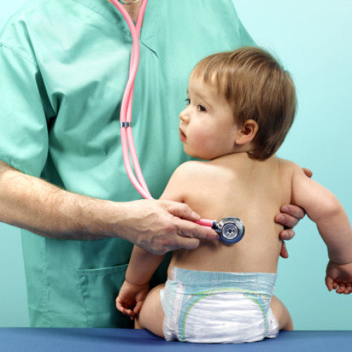 Cea mai întâlnită boală în rândul copiilor la început de toamnă. Singurul tratament care funcționează, explicat de medicul Mihai Craiu