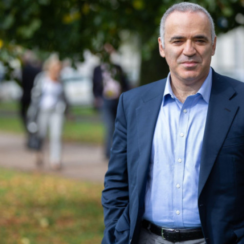 Garry Kasparov: &quot;R. Moldova poate merge spre un viitor european după alegeri&quot;