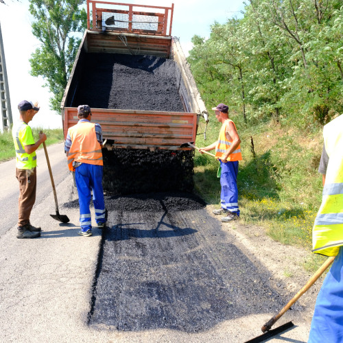 Primăria Botoșani încheie un nou contract pentru întreținerea străzilor din municipiu