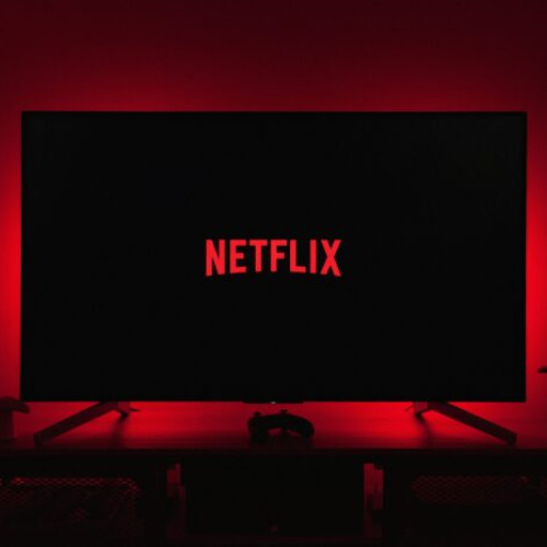 tiroida, zodii și recomandări de filme și seriale pe Netflix, de la Money Heist la The Queen's Gambit