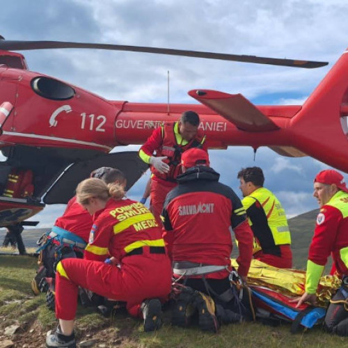 tragedie în munții iezer-papusa: un tânăr singurul supraviețuitor după un accident grav