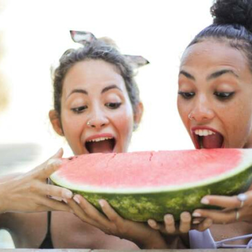 reactia alergica la alimente, cauzata de alergeni moleculare din polenul de ambrozie