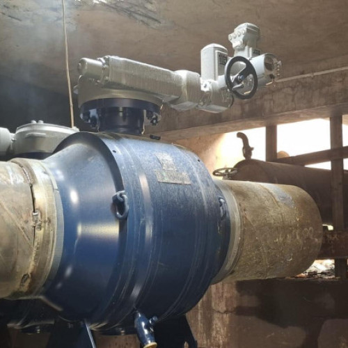 Peste 30% din blocurile din București în continuare fără apă caldă din cauza avariilor la rețeaua termică