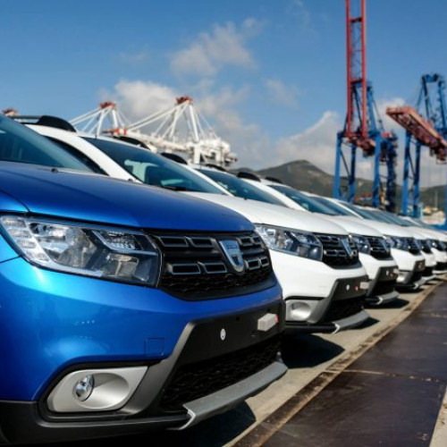 ministrul finantelor a semnat acorduri de finantare pentru două companii din industria auto