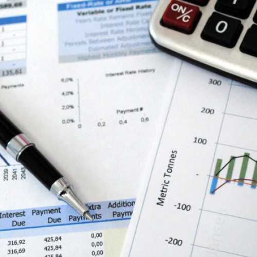 Creșterea facturilor la energie electrică, explicată de oficiali