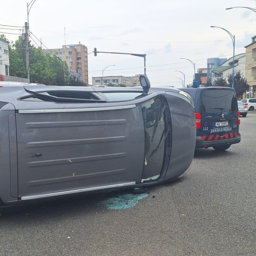accident grav la intersecția bulevardului tudor vladimirescu cu strada smardan în drobeta-turnu severin