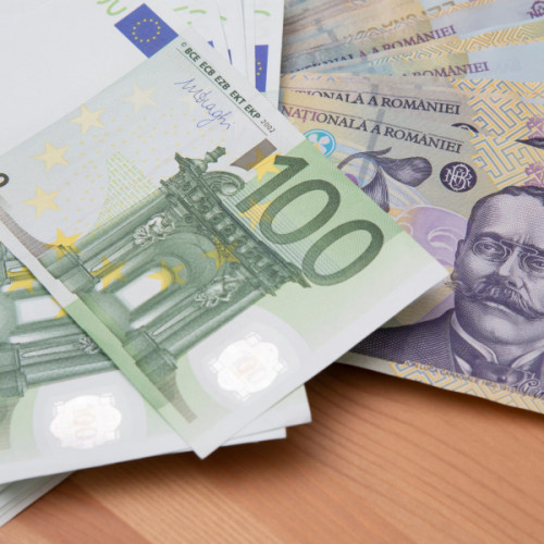 decizie surprinzătoare a premierului francez afectează cursul monedelor din regiune