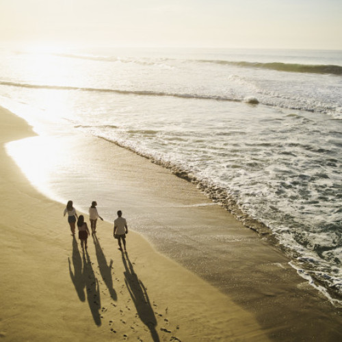 sezon estival slab pe litoralul românesc, hotelierii închid în avans