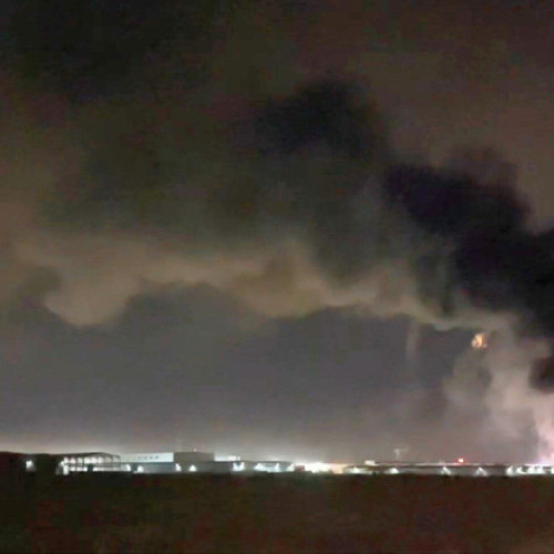 Incendiu în București afectează grav calitatea aerului