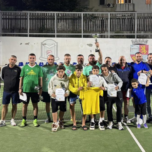 echipa v.s. team panini câștigă cupa medgidiei la fotbal tenis cu piciorul