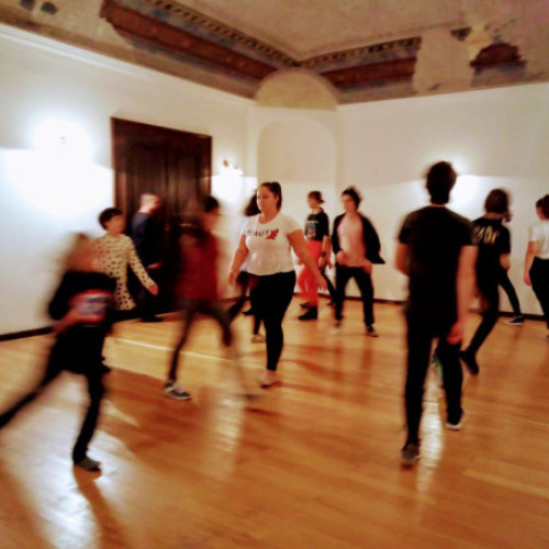 a început noul program cultural la cetatea Oradea: cursuri de actorie și ateliere de dans senzorial