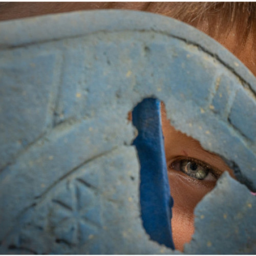 Preotul Dan Damaschin ajută peste 10.000 de copii din Moldova să înceapă școala cu haine și rechizite