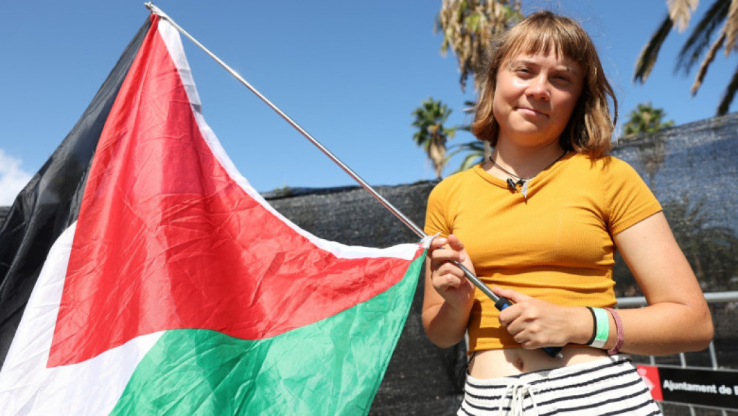 Flotilă umanitară cu Greta Thunberg pleacă din Barcelona pentru a sparge blocada Gazei