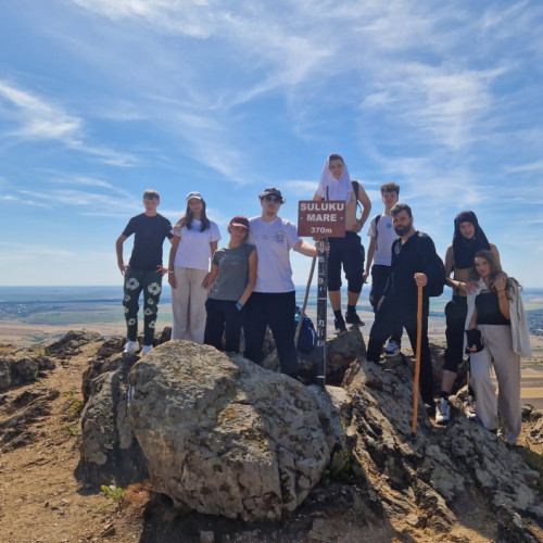 Tineri liceeni și studenți, în drum spre Măcin: o zi în Dobrogea