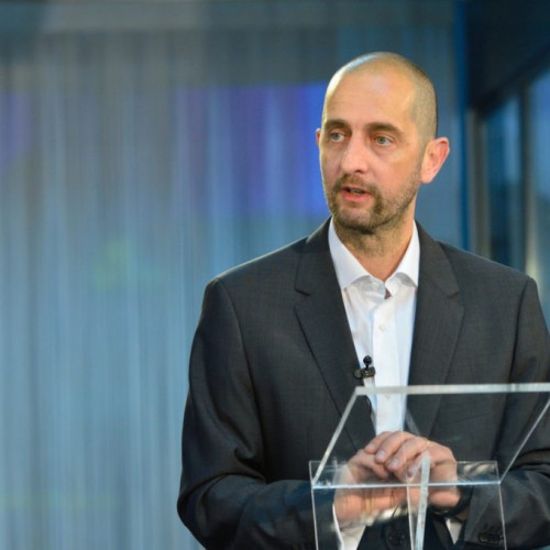 Dragoș Damian critică cultura muncii în România în contextul agresiunii muncitorului din Bangladesh