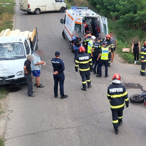 Accident rutier în Vlăsinești: un minor de 17 ani a fost transportat la spital