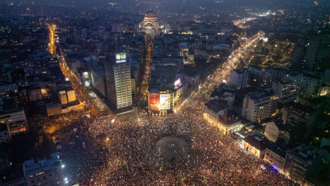 Proteste la Belgrad după 10 luni de la accidentul din Novi Sad