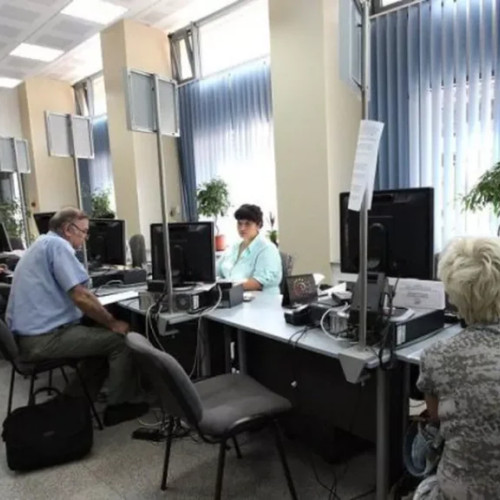 Ilie Bolojan: angajaţii concediaţi din administraţie pot fi preluaţi de mediul privat