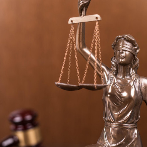 Camera preliminară, menită să grăbească procesele, ajunge acuzată de tergiversare