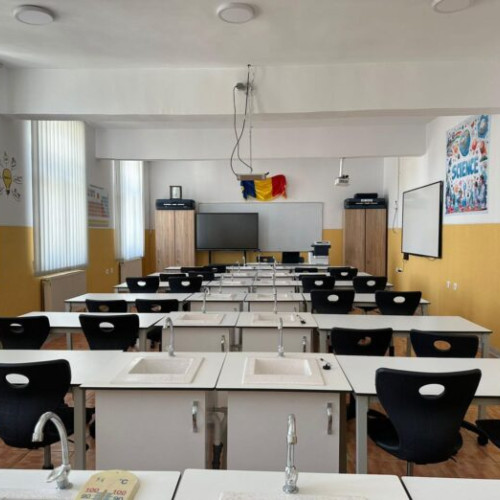 Tunari primește grădiniță modernă și școală reabilitată, cu condiții de învățare mai bune