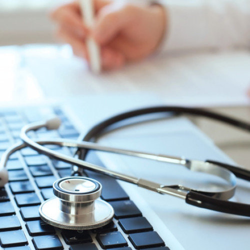 O doctoriță din Timiș a fost reținută, după ce ar fi primit mită de la cel puțin 32 de pacienți