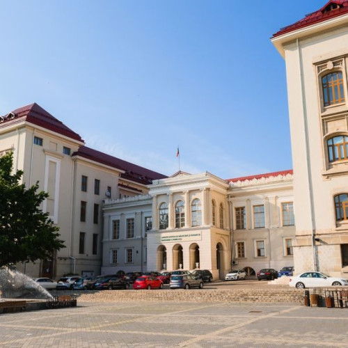Universitatea de Medicină și Farmacie din Iași semnează finanțări pentru trei proiecte majore în sănătate